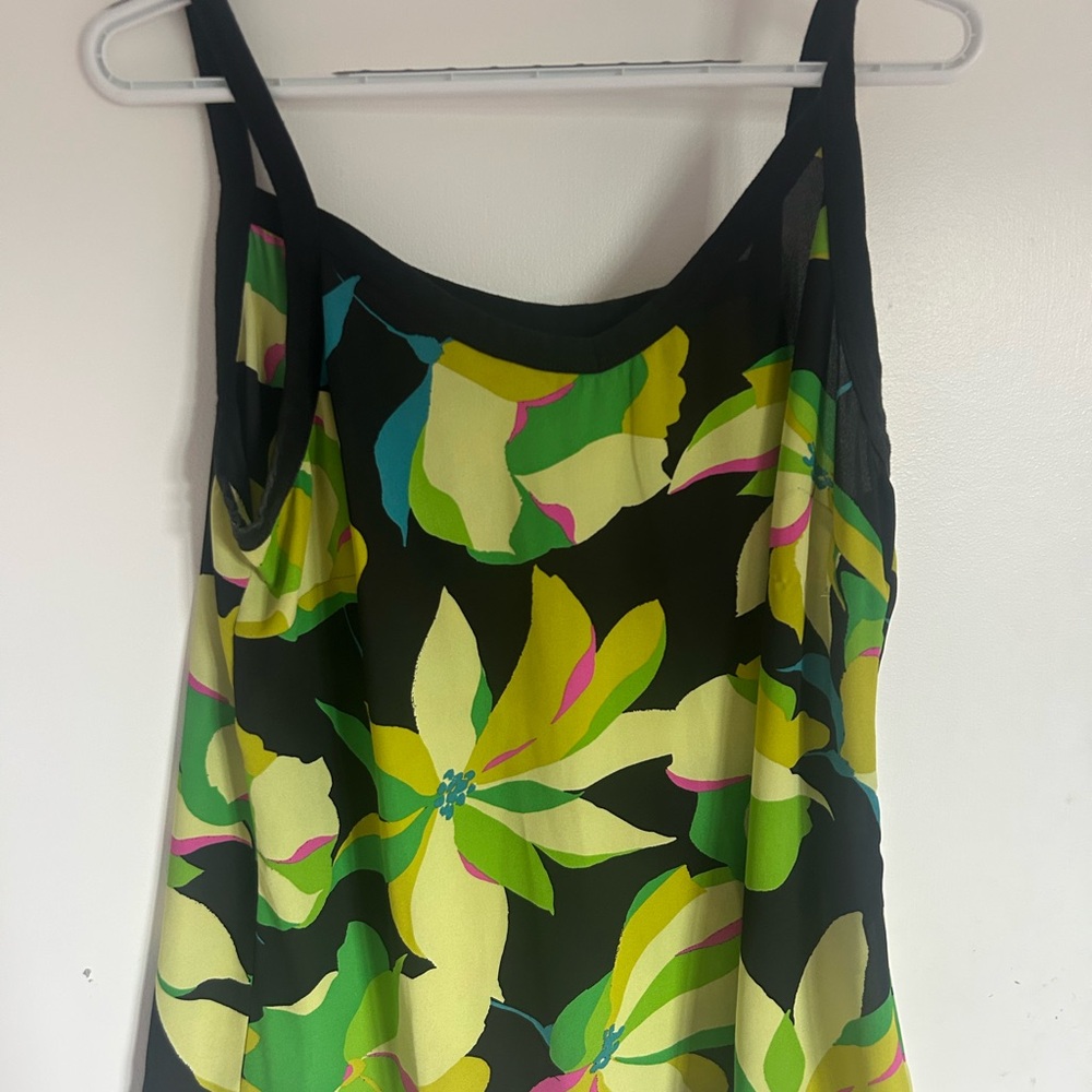 CAbi Tropic Tank                       Floral Tank Top